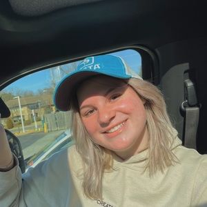 Meet your Posher, Liv